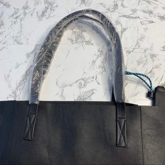 J. Crew Carryall Tote Black Leather Bag Purse - Picture 5 of 7